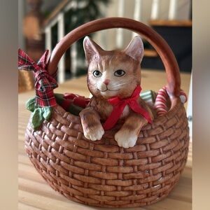 Vintage 1992 Schmid Porcelain Cat Music Box